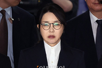 尹 서울구치소‧金 남부구치소…대통령 부부의 몰락