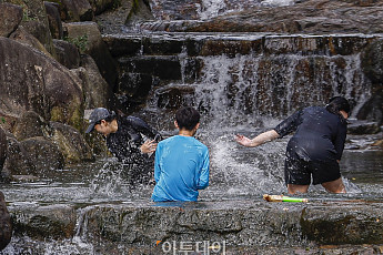 [날씨] 전국 늦여름 더위, 곳곳 소나기