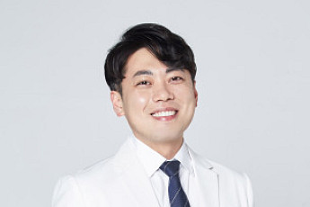 [투데이 건강노트] “고개 숙인 당신의 건강, 목부터 챙기세요”