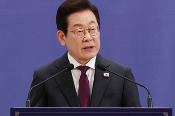 李 대통령, 재일 동포에 '간첩 조작 사건' 사과…