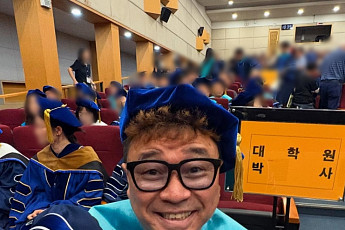 '클론' 강원래, 대학원 5년만에 박사 됐다⋯