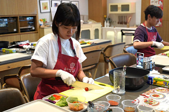 풀무원 뮤지엄김치간, ‘시니어 김치학교’ 오픈