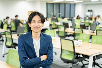 “日고령 기술자 수요 존재… 이력서엔 과거 영광 지워야”