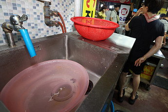 “강릉 가뭄, 변기부터 바꿔야”