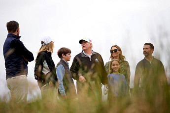 정치는 부캐, 본캐는 코인왕? 트럼프 일가의 가상화폐 굴기