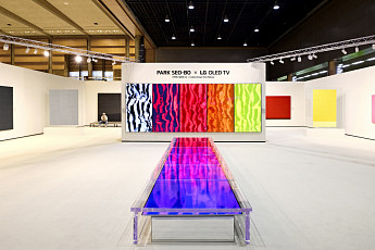 LG전자, 단색화 거장의 색채를 올레드 TV로 되살리다