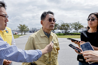 美 구금 한국인들, 현지시간 10일 오후 귀국길…하루 앞두고 귀국 준비 분주