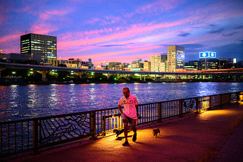 日 100세 이상 고령자 10만 명 육박…55년 연속 사상 최다 경신