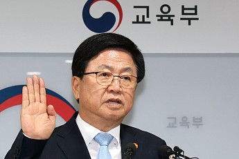 [정치대학] ‘11가지 쟁점’ 최교진 후보자 자질 공방⋯“전임 후보자보다 더 심각”