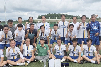부산진구 60대 축구단, 전국 실버축구대회 우승
