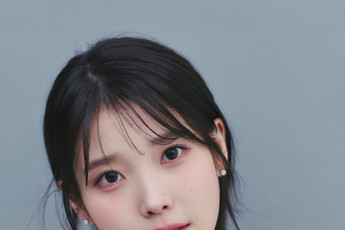 아이유, 데뷔 17주년에도 선한 영향력⋯‘아이유애나’ 이름으로 2억 원 기부