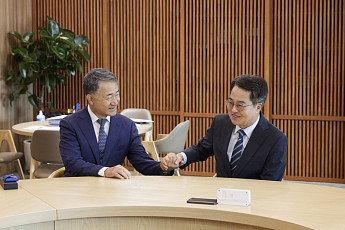 경기도 도정자문위원회 새출발…박능후 전 장관 위원장 맡아