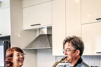 새침데기 도시녀가 쾌활한 시골 아낙으로 변한 까닭은?