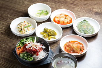 '2TV 생생정보' 오늘방송맛집- 스타의 고장, 남다른 육회비빔밥 맛집 '진○○○'