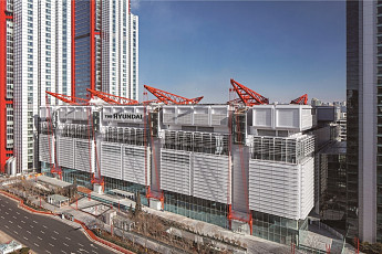 현대백화점 대표, 국회 복지위 국감 증인 첫 출석