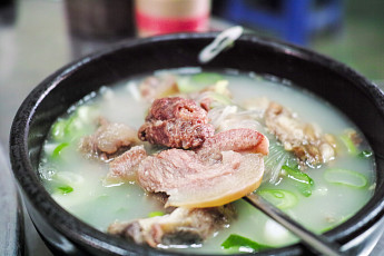 '2TV 생생정보' 오늘방송맛집- 밥 됩니까, 푸짐한 돼지국밥ㆍ수육 맛집 '4○○'