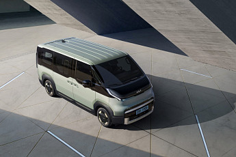 “업무용·캠핑카 모두 OK” 기아 맞춤형 모빌리티 ‘PV5 패신저’ [2025 스마트 EV 대상]