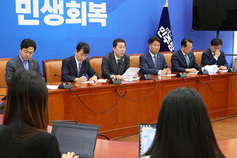 與·정부, 서울 구별 공급계획 연내 발표 추진…보유세 인상 카드도 '만지작' [종합]
