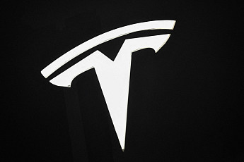 테슬라, 인도량 실망에 5%↓ ⋯블루아울 장중 6%↓ [오늘의 뉴욕증시 무버]