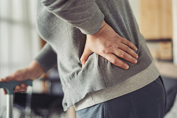 소리 없는 뼈 도둑, 골다공증 어떻게 잡나[e건강~쏙]