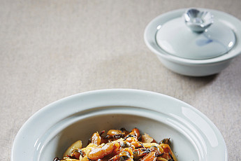 따뜻한 한 상  집에서 즐기는 늦가을의 맛