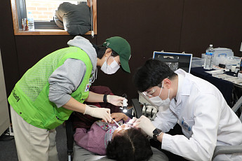 병원 끊긴 농촌 살린다…왕진버스 353곳 ‘역대급 확장’