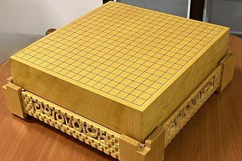 李대통령, 시진핑에 ‘고급 바둑판·나전칠기’ 선물 [한중 정상회담]