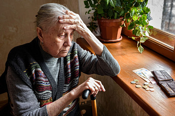 美 뉴욕 노년층 절반, “기본 생활비 감당 못 해”