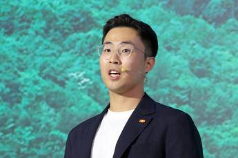 눈에 띄지 않는 성과...삼양식품 3세 전병우, ‘넥스트 불닭’ 찾기 쉽지않네