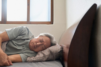 나이 들수록 ‘수면 질’ 확인해봐야…깊은 수면 점점 줄어[e건강~쏙]
