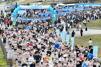 제1회 스타와 함께하는 기부런⋯시민 5000명과 한강서 ‘상생 레이스’ [종합]