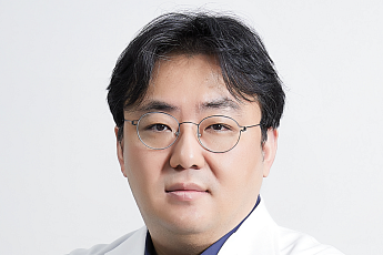 [기고] 찬바람 불면 시리는 부모님 무릎통증 그냥 두다 병 키운다