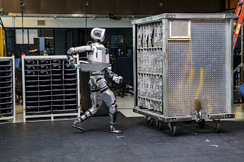 로봇 공장이 된 자동차 생산라인…‘직무급 체계’ 파고든다