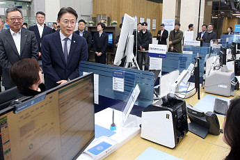 신한은행, 오프라인 오픈뱅킹·마이데이터 서비스 시행