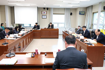 용인시의회 문화복지위, 복지안전망 전방위 점검…“고독사·노인학대 막아야”