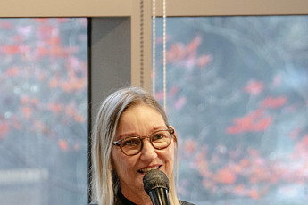 덴마크 작가 나야 마리 아이트 