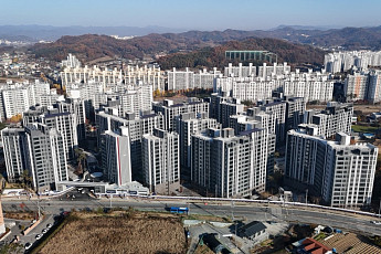 규제에 지방 기대감↑…비수도권 매매·전세·거래량 3박자 회복