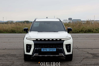 “국내 최초 전기 픽업” KGM ‘무쏘 EV’, 실용성과 강성 잡았다 [스마트 EV 대상 수상작]