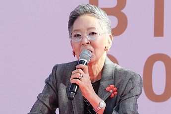 영화 '티켓'·'길소뜸' 남긴 원로 배우 김지미, 미국서 별세⋯향년 85세