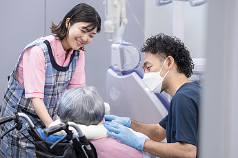 돌봄통합법 시행 앞두고 한국형 ‘방문치과’ 논의