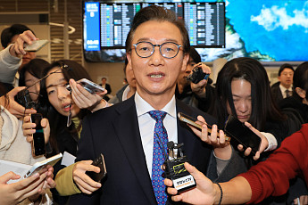 ‘압수수색’ 전재수 “단언코, 불법 금품수수 추호도 없었다”