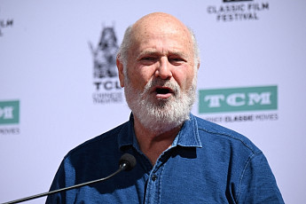 '미저리' 감독 부부 피살…