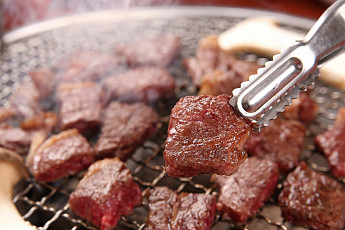 '2TV 생생정보' 오늘방송맛집- 스타의 고장, 탤런트 장정희의 한우 맛집 '보○'