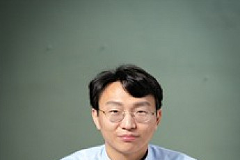 '저속 노화' 정희원 박사, 사생활 논란 속 서울시 건강총괄관 사의 표명