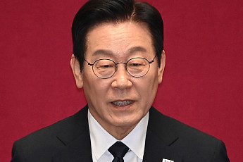 이 대통령 “어르신 정책, 곧 국민 위한 정책…기본적 복지 촘촘하게 할 것”