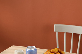 교촌이 제안하는 연말 홈파티 페어링⋯실패 없는 ‘맵단짠 치맥’