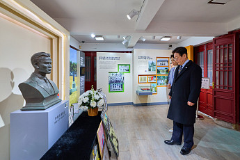 윤봉길 의거 현장 찾은 이 대통령 “대결 아닌 협력 외교 필요”