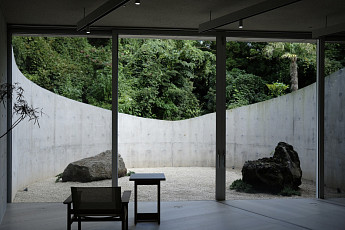 나홀로 북캉스·1인 다이닝...초개인화 맞춤서비스 부상[나혼산 1000만 시대]