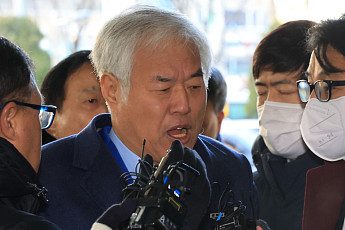 '코로나 도심집회' 전광훈 목사, 항소심서 감형