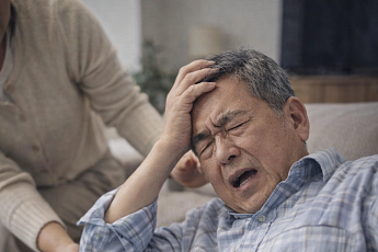 급성뇌졸증으로 쓰러진 아버지 대신 자녀가 보험금 청구할 수 있을까?